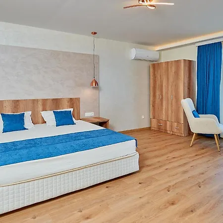 호텔 Family Regata 포마리