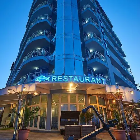 호텔 Family Regata