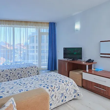 호텔 Family Regata