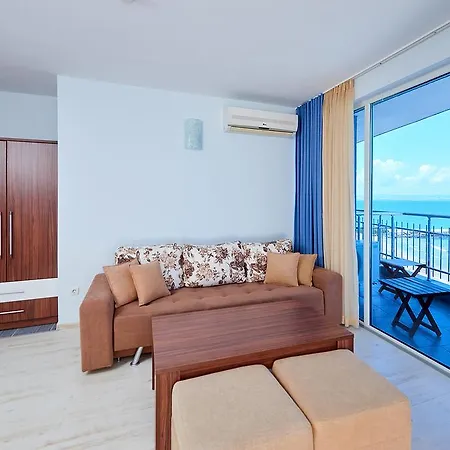 호텔 Family Regata 3*